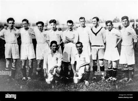 1920 (CA.). Formation of Sevilla FC in the 1920s. Among the players, the great goalkeeper ...