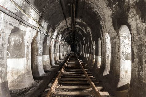 Abandoned Subway Tunnel : r/abandoned