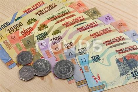 Ariary, currency of Madagascar - Stock Photo | by frizio | Bank notes ...