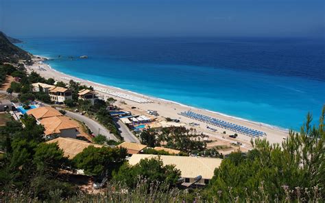 Kathisma Beach / Lefkada / Greece // World Beach Guide