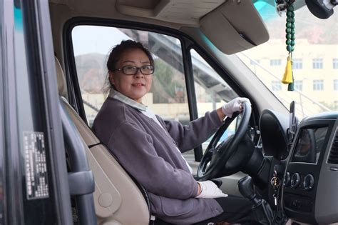 Life as a Female Bus Driver in China | The World of Chinese