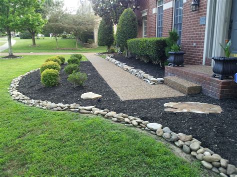 10 Fabulous Landscaping Ideas Using Rocks And Stones 2024