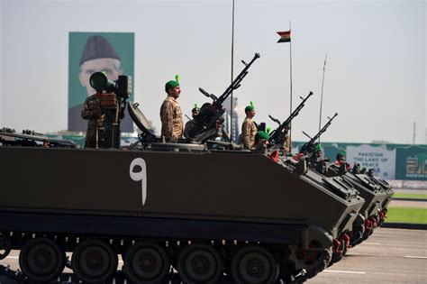 Pakistan celebrates National Day with military parade - News - Region ...