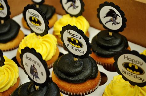 Sweetharts Cupcakes: Batman Cupcakes!