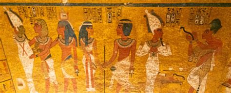 Secret Clues in Tutankhamun's Tomb Reignite The Idea That Nefertiti Is ...