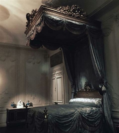 100 best Castle room images on Pinterest | Gothic interior, Beds and ...