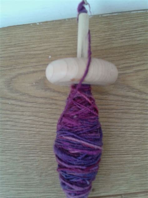 Lou's Studio: I'm Spinning Yarn!