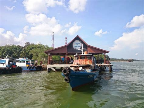 E-Wen Hooi: Pulau Ubin, Singapore