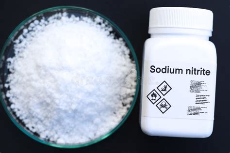 Sodium Nitrite in Bottle , Chemical in the Laboratory and Industry ...