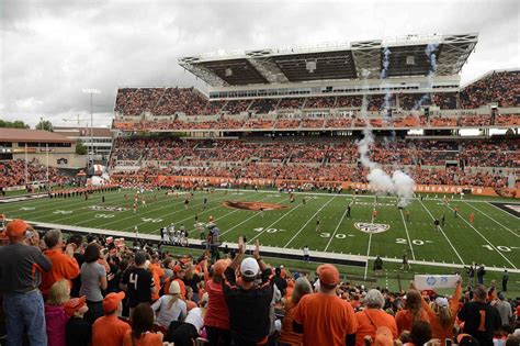 Lack of OSU football to hit Corvallis businesses | Business ...