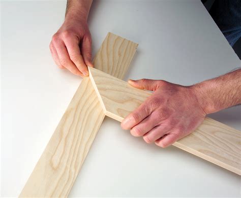 10 Tips for Perfect Miter Joints | Popular Woodworking