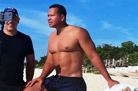 Alex Rodriguez shows off his impressive physique and more star snaps ...