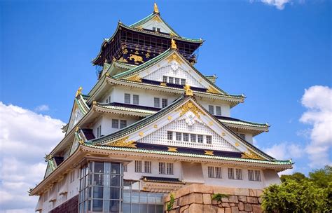 Time Traveling through Majestic Osaka Castle History