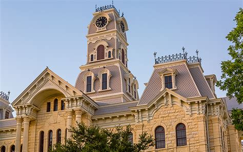 Hill County Courthouse - Architexas