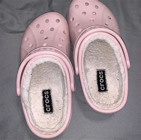 Fuzzy Crocs😍🤤 | Crocs fashion, Fluffy shoes, Swag shoes