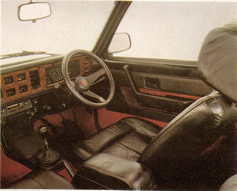 Hatch Heaven » 1979 Vauxhall Chevette Black Magic interior