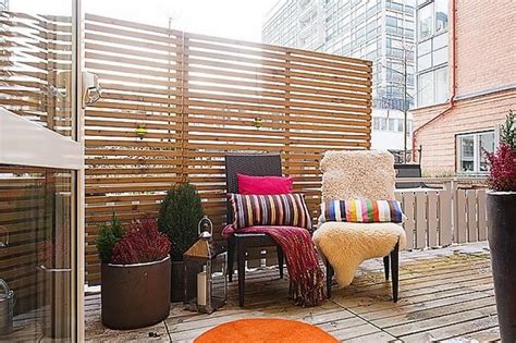 DIY Balcony privacy protection ideas with aesthetic appearance