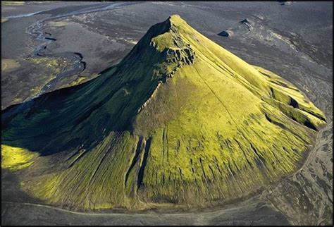 Maelifell Volcano: Travel the stunning volcano covered with moss in ...