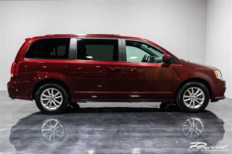 Used 2019 Dodge Grand Caravan Passenger SXT Minivan 4D For Sale ...