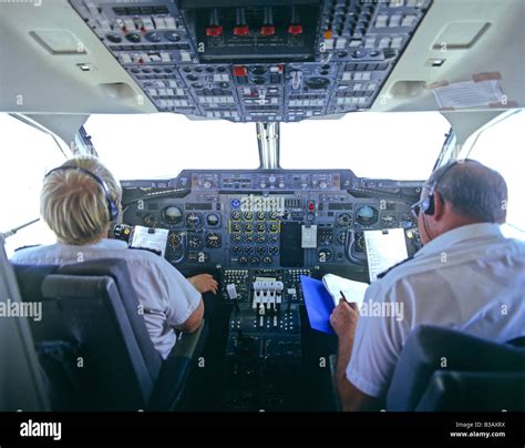 Flight Deck of BAe 146 Airliner Stock Photo - Alamy