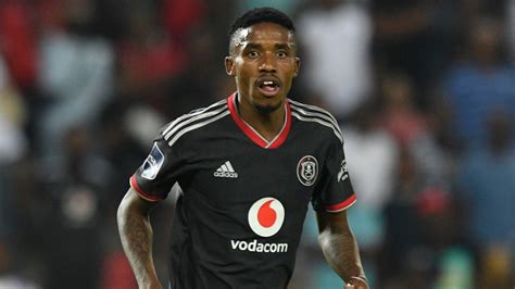 LOOK: Orlando Pirates’ Monnapule Saleng too hot to handle