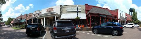 Downtown Collierville TN - Destination Tours