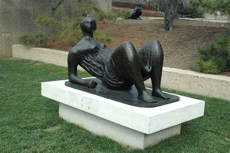 Henry Moore reclining figure | Sculpture, Human figure, Henry moore reclining figure