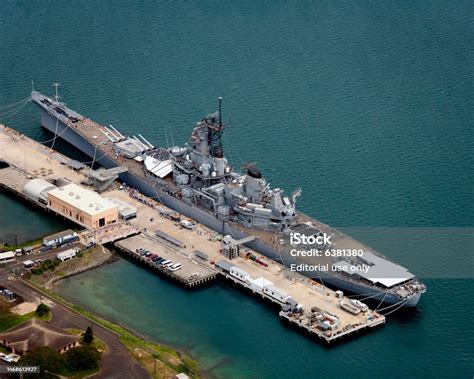 Uss Missouri Stock Photo - Download Image Now - Battleship, Color Image ...