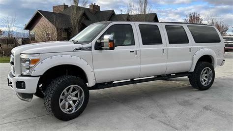 Six-Door Ford F-250 SUV Ready For People Hauling Duties Is For Sale - AutoMoto Tale