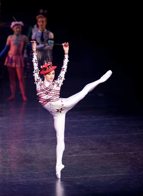 Marianela Nuñez in Elite Syncopations, photo by Johan Persson | Royal ballet, Ballet beautiful ...