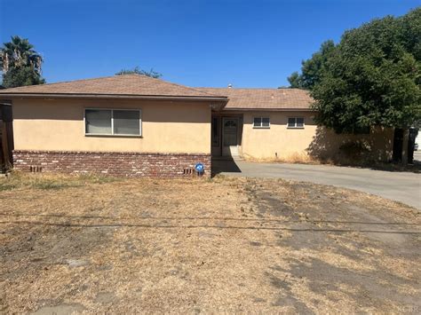 13938 Highway Ave, Armona, CA 93202 - See Est. Value, Schools & More