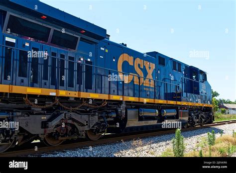 CSX Transportation diesel locomotive or engine, a GE AC4400CW, on the ...