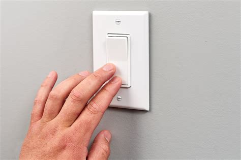 How to Replace a Single-Pole Wall Switch