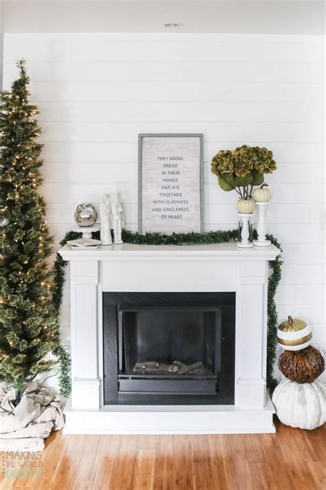 Thanksgiving Mantel Decorations You Don't Want to Miss