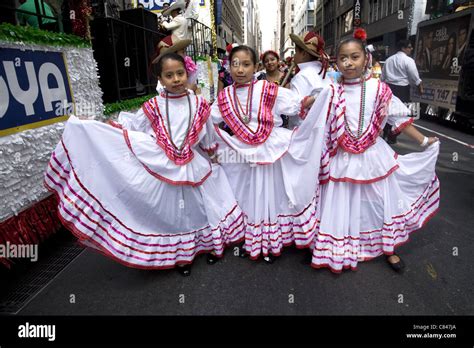 Mexican Independence Day Parade; NYC Stock Photo - Alamy