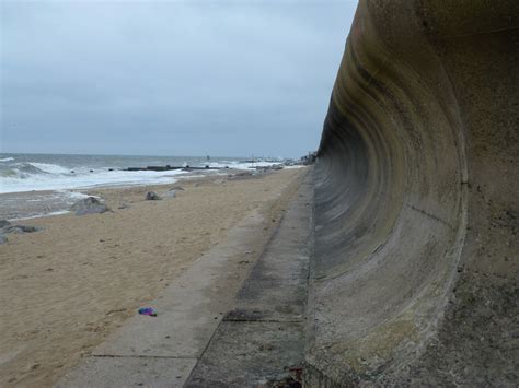 Sea wall at Cart Gap © Richard Humphrey :: Geograph Britain and Ireland