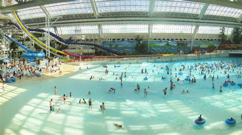 World Waterpark at West Edmonton Mall - WhiteWater