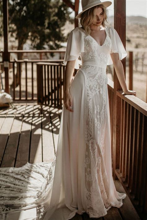 24 Western Style Wedding Dresses – Stillwhite Blog