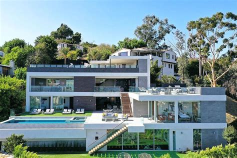 Hollywood Hills Mansion - “Pinnacle” Inspo | Hollywood hills homes ...