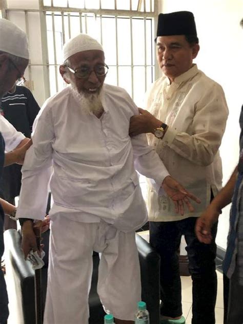 Radical cleric Abu Bakar Bashir, leader of group behind Bali bombings, to walk free early | The ...