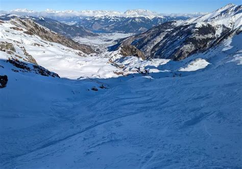 Kaprun Kitzsteinhorn Skiing & Snowboarding | Ski Lifts, Terrain, Passes, Trail Maps