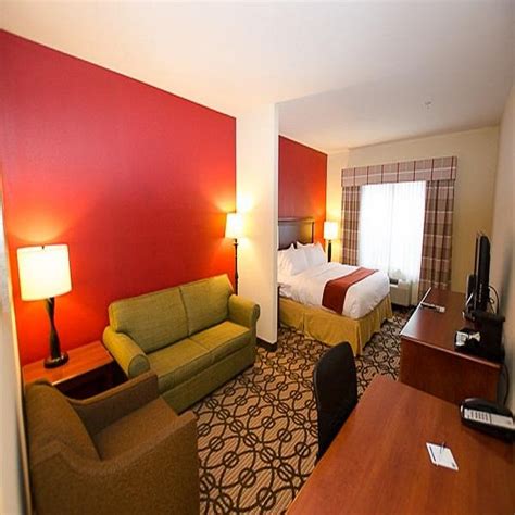 HOLIDAY INN EXPRESS & SUITES LAGRANGE, AN IHG HOTEL - Updated 2024 Prices & Reviews (GA)