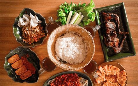 15 Rumah Makan Khas Sunda di Bandung Yang Enak Dan Murah