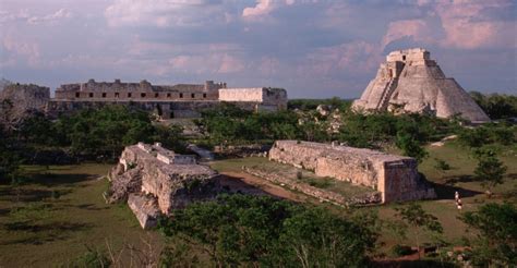 uxmal-mayan-ruins-in-mexico-2 - Mesoamerican Pyramids Pictures - Pyramids in Latin America ...