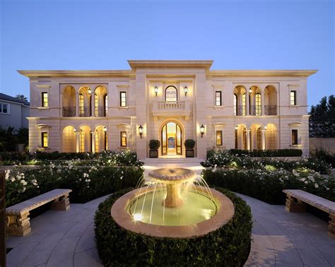 Beverly Hills | Luxury exterior, Mansion designs, Luxury homes exterior