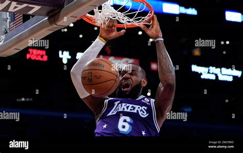 Los Angeles Lakers forward LeBron James (6) dunks during an NBA ...