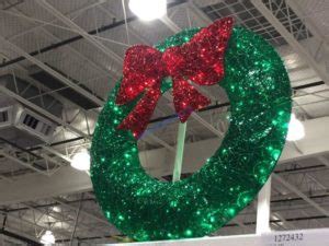 36″ LED Wreath with 150 Lights – CostcoChaser