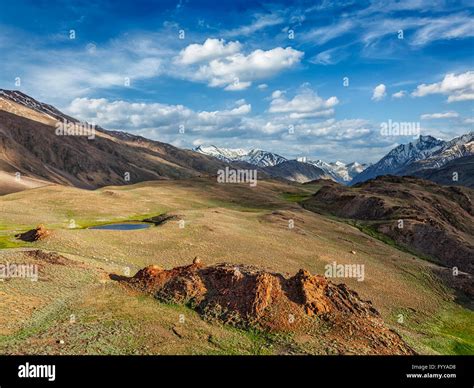 Himalayan landscape in Himalayas Stock Photo - Alamy