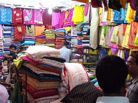 Shopping at Chowk Market Lucknow, India - Location, Facts and all about ...