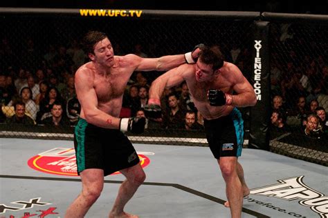 Throwback For The Ages: Forrest Griffin Vs. Stephan Bonnar | FIGHT SPORTS